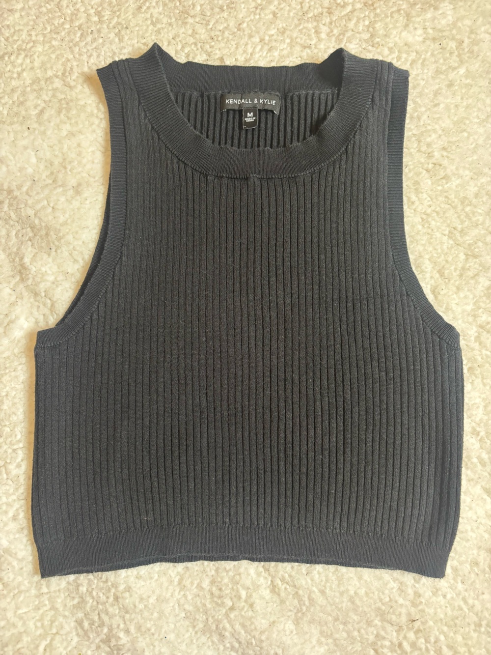 Ribbed Sleeveless Knit cropped Top in Charcoal